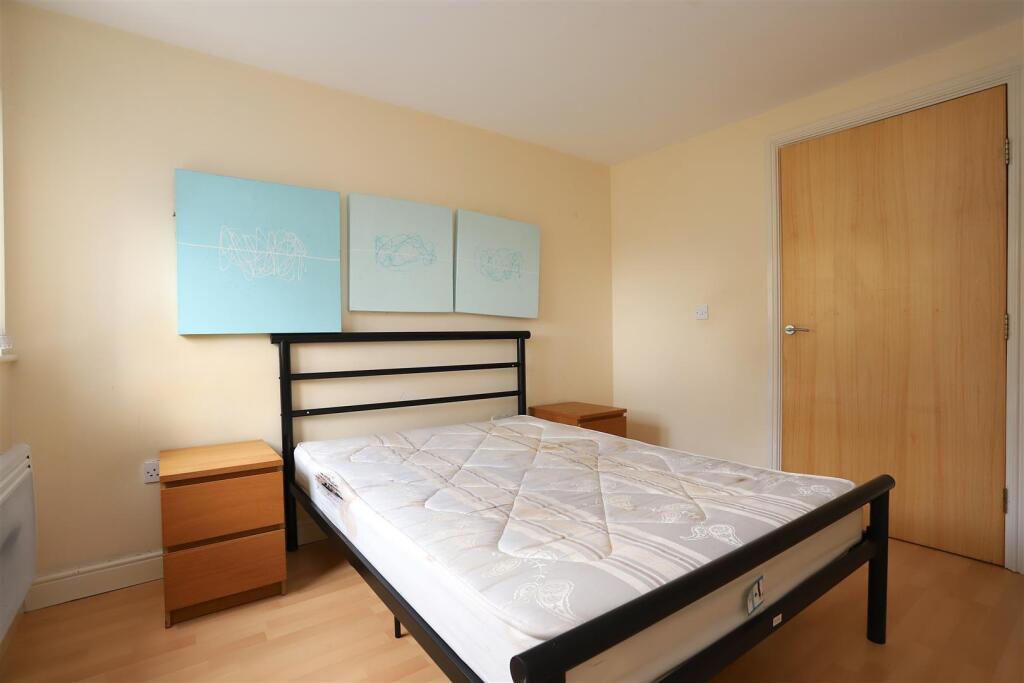 The Gallery, Moss Lane East photo 3