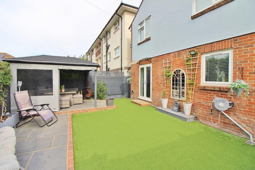 House in Portsmouth - View 3