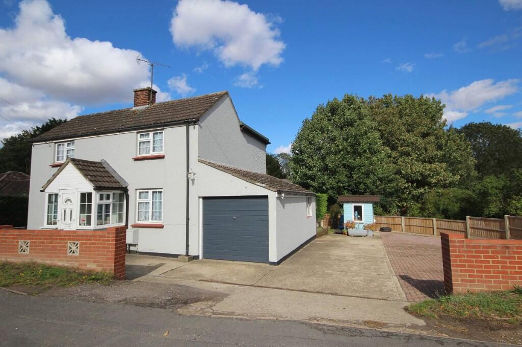 3-bed detached on Sturmer, CB9, £405,000