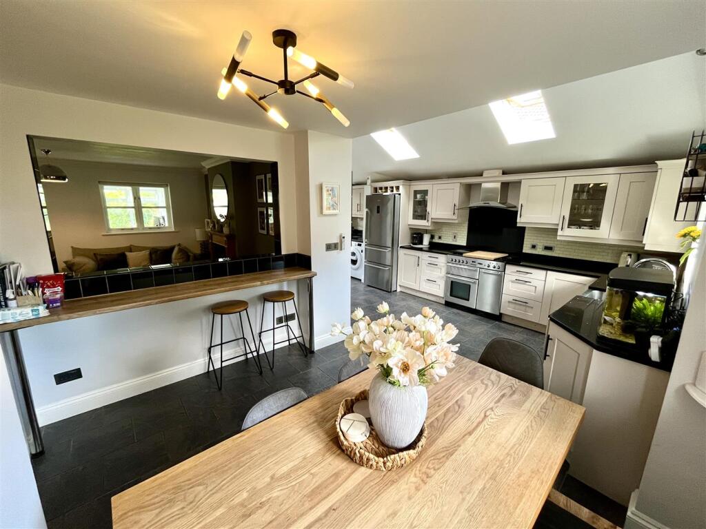 Springfield Way, Hingham photo 4