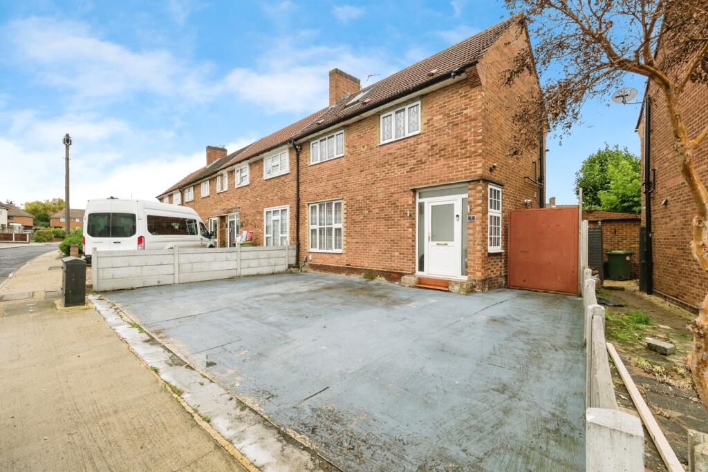 Main image of property: Fullers Close, Romford, RM5