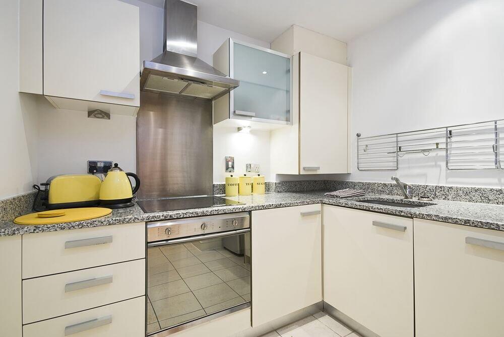 Apartment in Manchester - More
