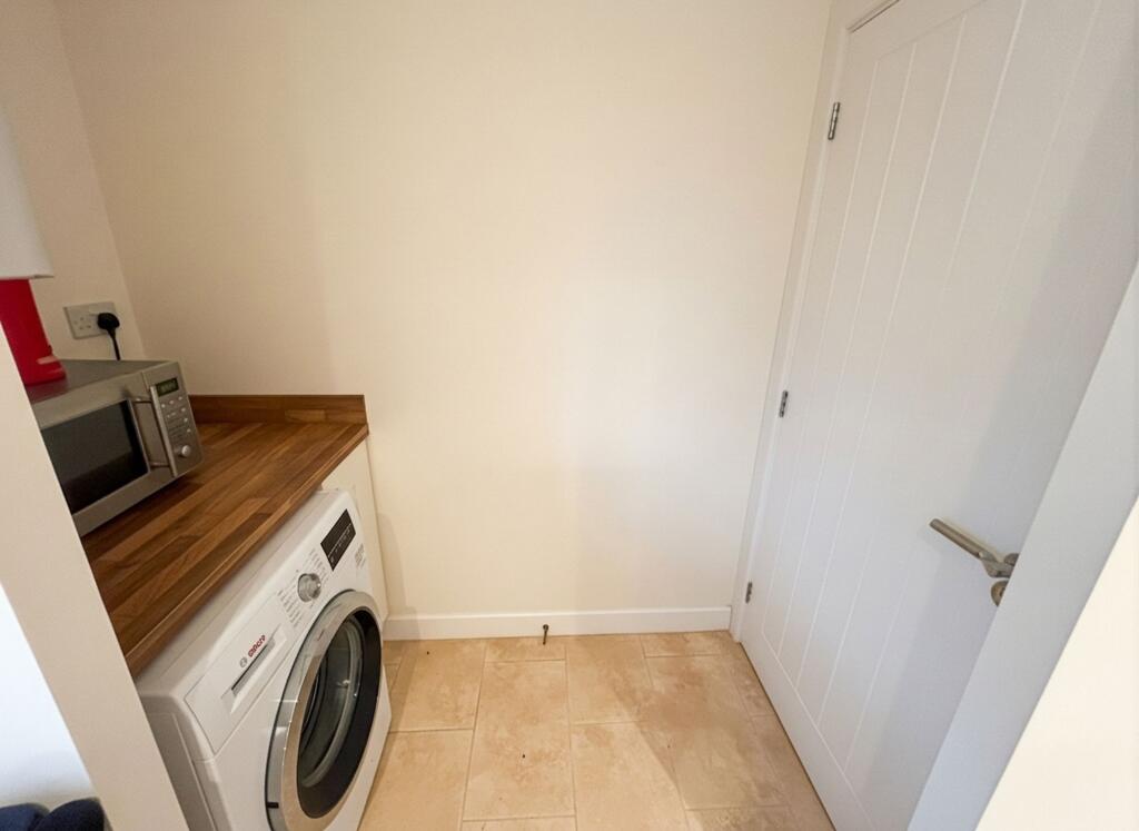 House in Thornbury, Upper Morton - More