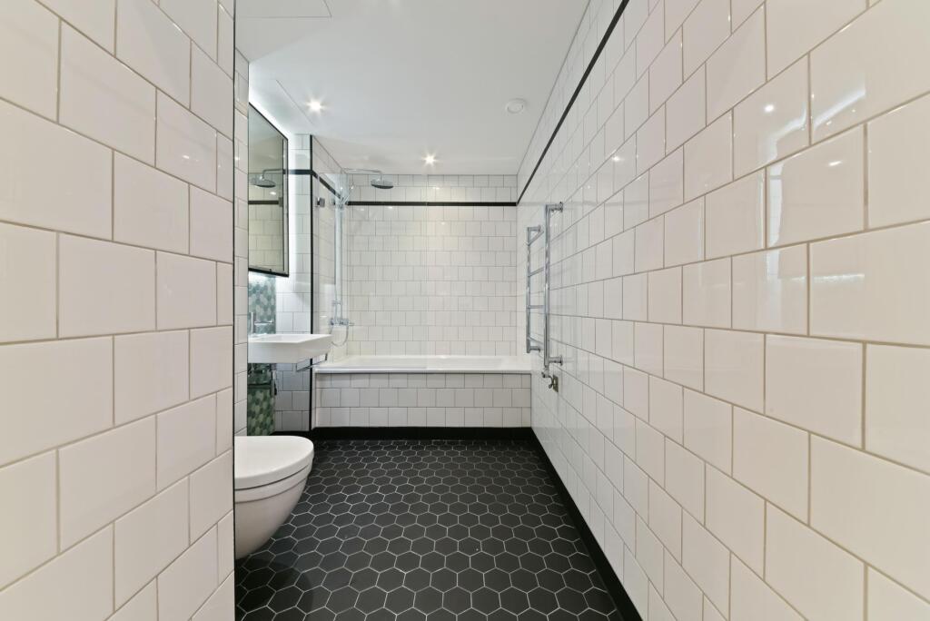 Apartment in London - More