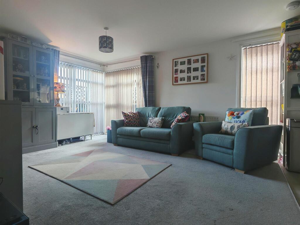 Mansell Road, Patchway, Bristol photo 3