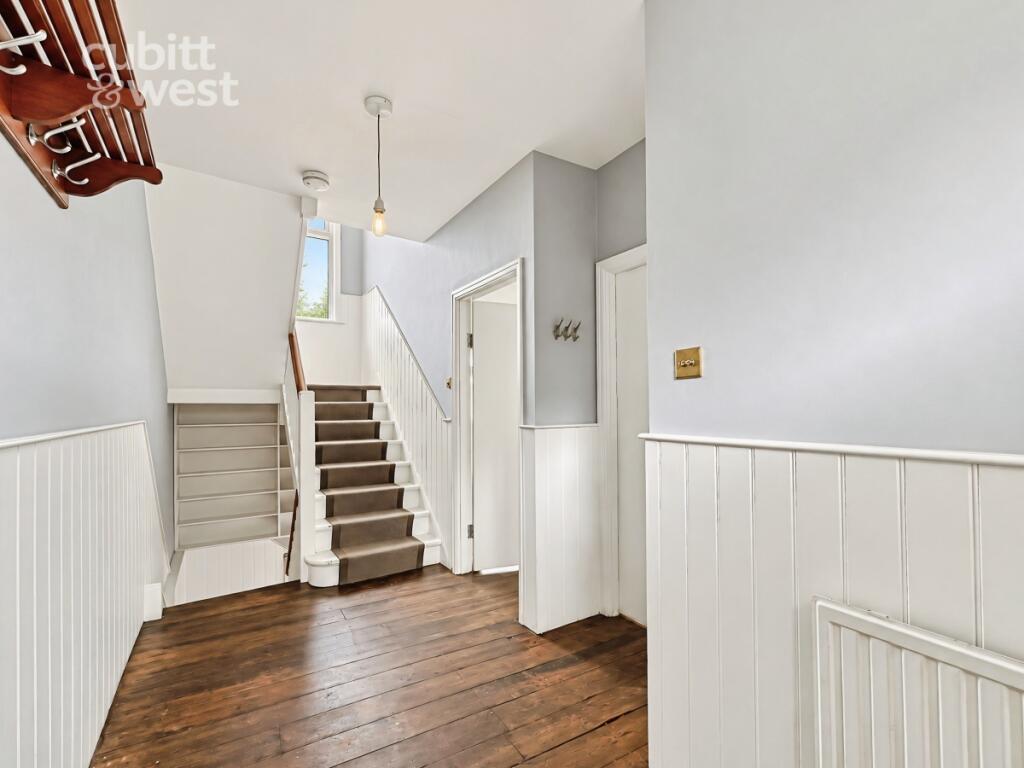 House in Brighton - View 4