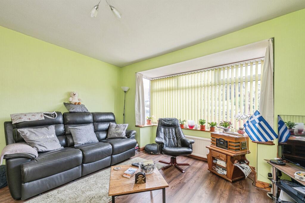 House in Huddersfield - View 5