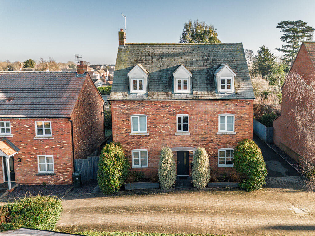5-bed detached on Sunnyside Close, Kempsey, Worcester, Worcestershire., £650,000