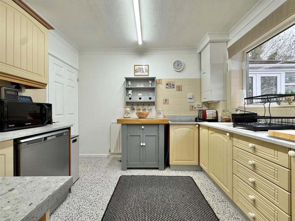 Additional image 8 of Apsley Close, Oldbury