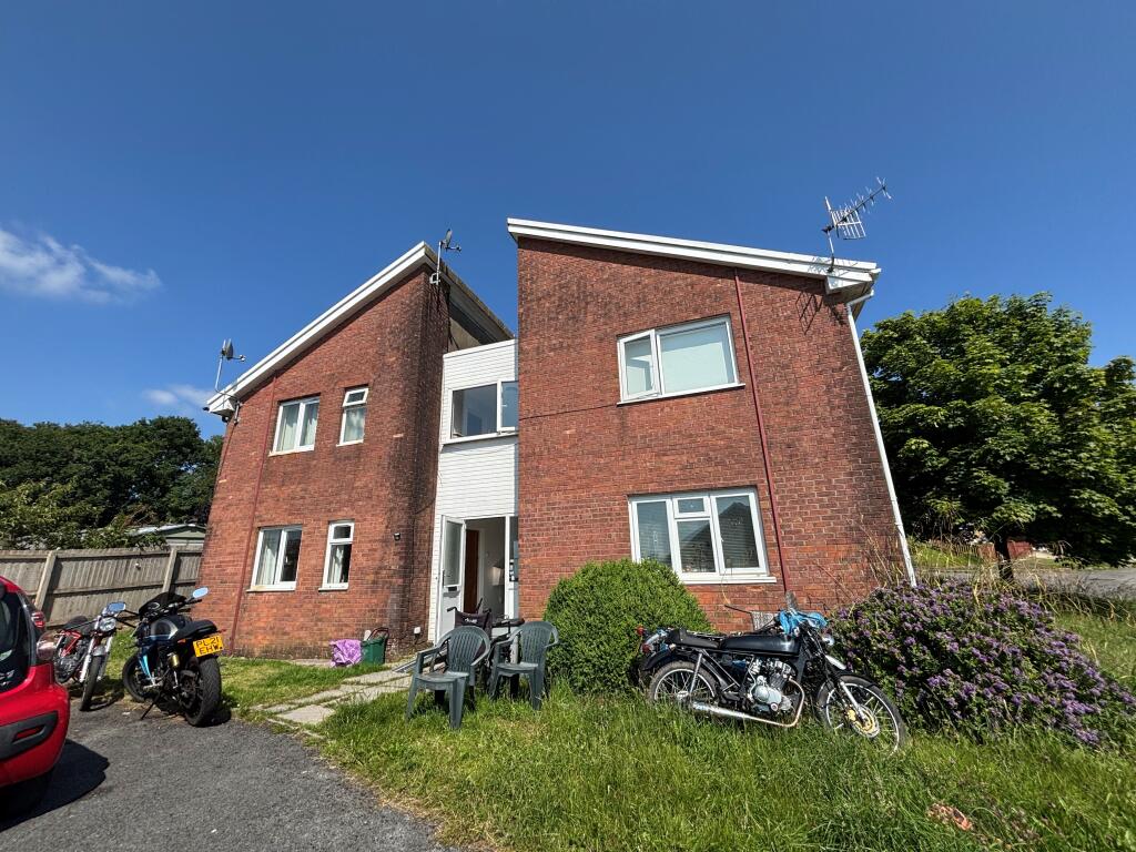 Main image of property: Bronwydd, Birchgrove, SWANSEA
