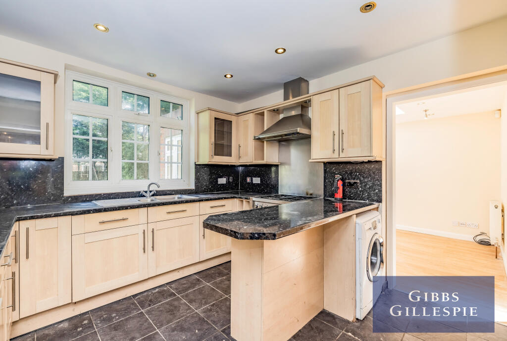 House in Harrow - More