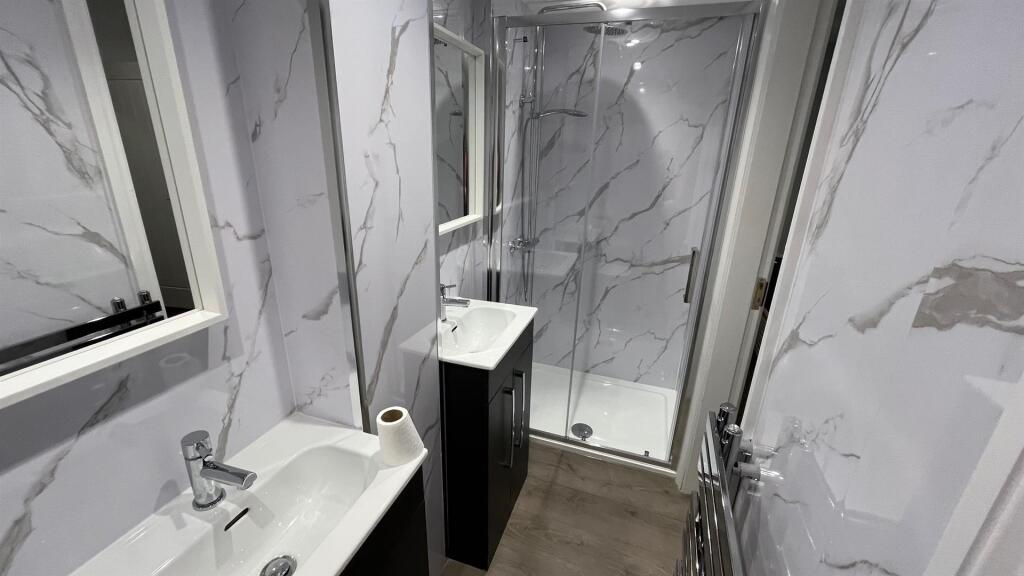 6 bedroom house for rent