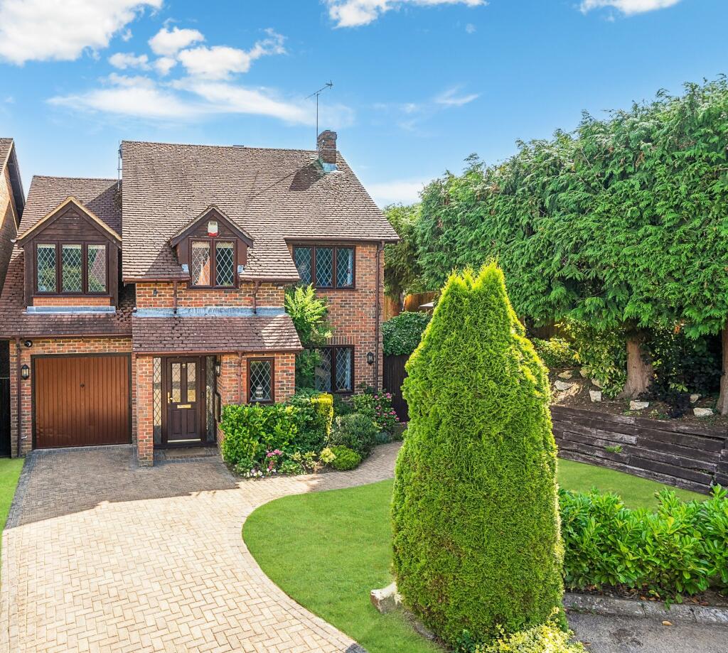 Main image of property: George Eliot Close, Witley, Surrey, GU8