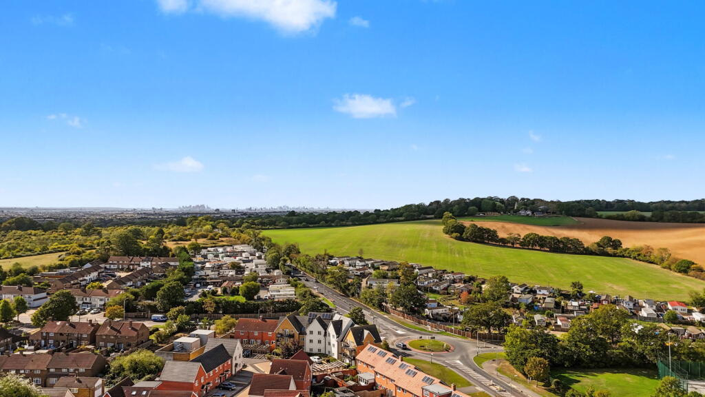 House in Romford - View 4