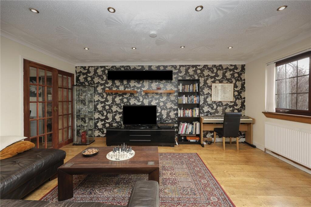 Struan Place, Inverkeithing, Fife, KY11 photo 4