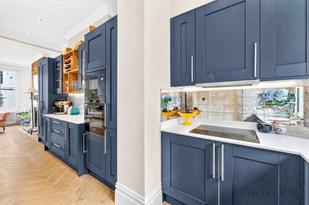 Apartment in London - View 5