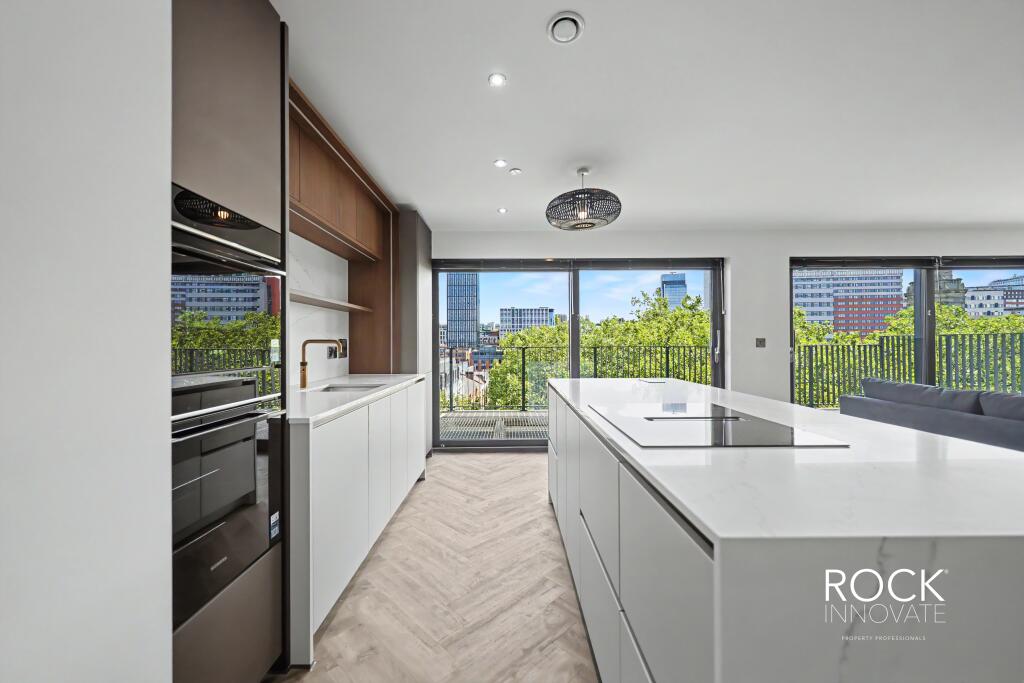 Apartment in Birmingham, Jewellery Quarter - View 4