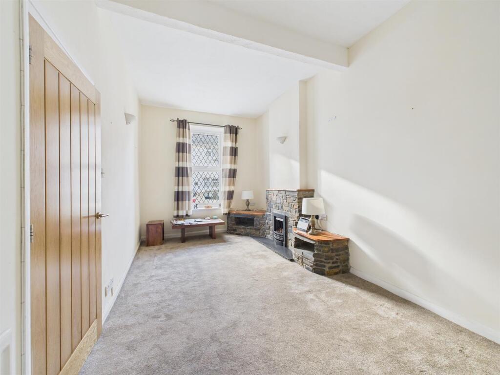 House in Exeter - View 2