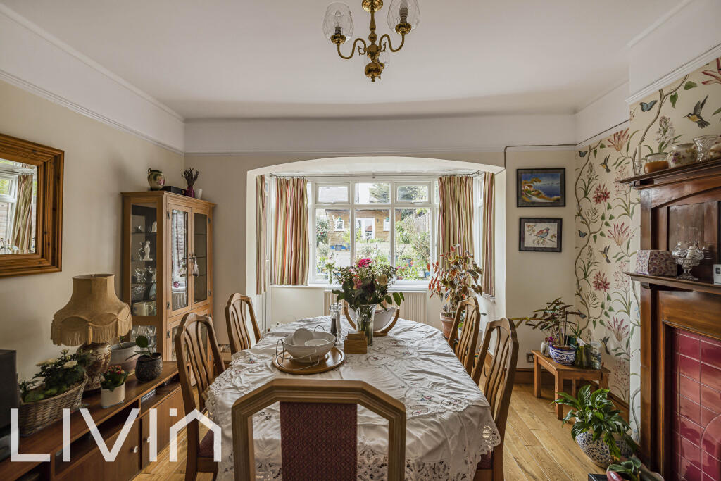 House in London - View 5