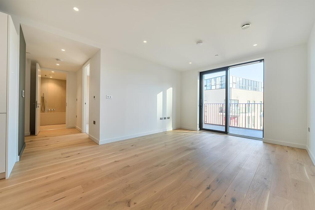 Main image of property: Beacon, Pilot Walk, Peninsula Gardens, Lower Riverside, Greenwich Peninsula, SE10