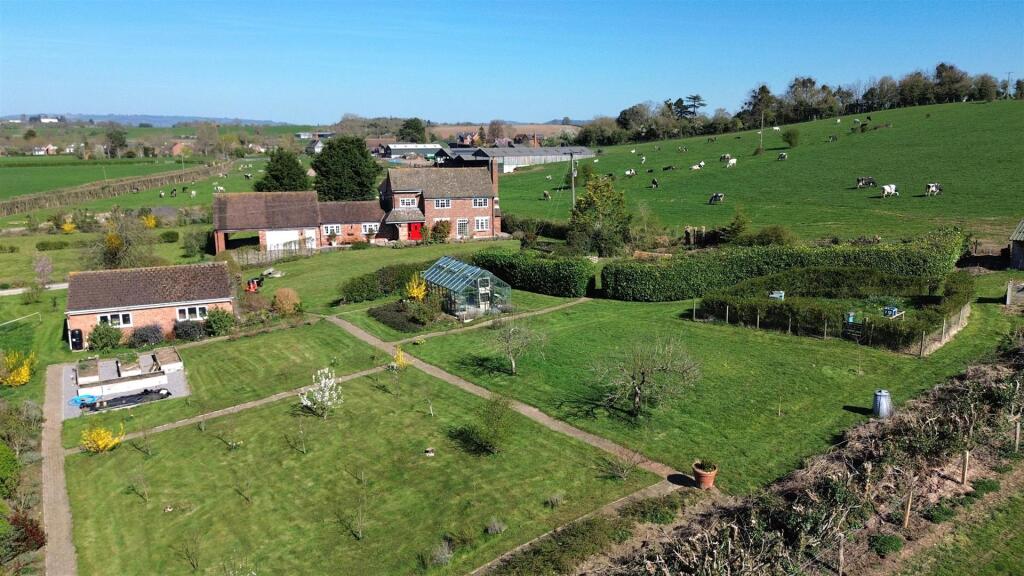 Main image of property: Deerhurst, Gloucester