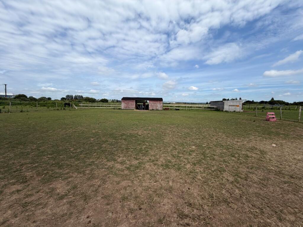 Plot 3 - The Paddocks at Brooks Lane, Bognor Regis, West Sussex, PO22 8DN - More