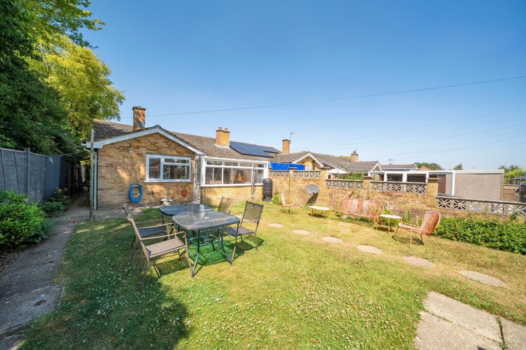 Eardley Avenue, Andover, SP10 photo 4