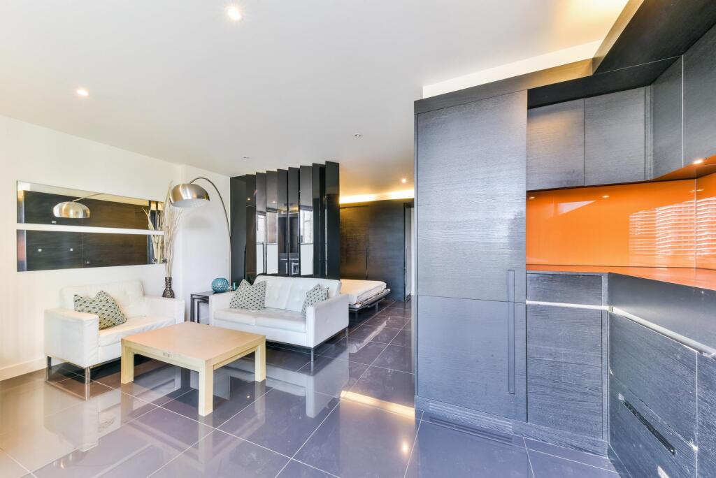Main image of property: Pan Peninsula, West Tower, London, E14
