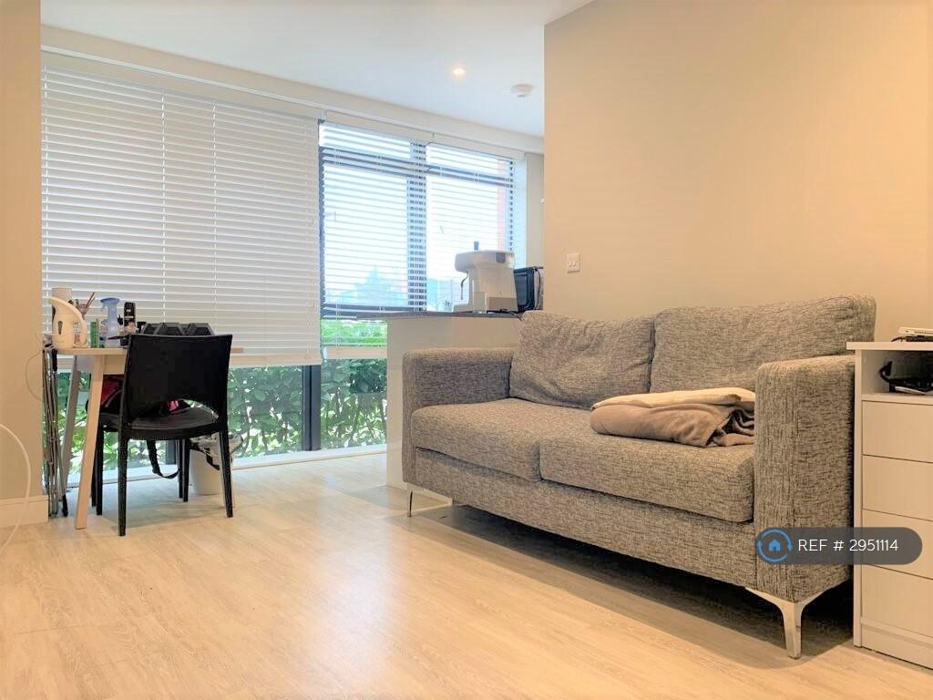 Apartment in Three Rivers, Batchworth - View 4