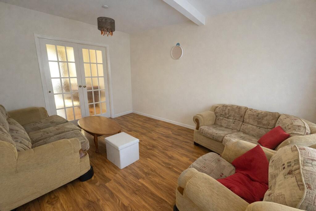 House in Twickenham - View 2