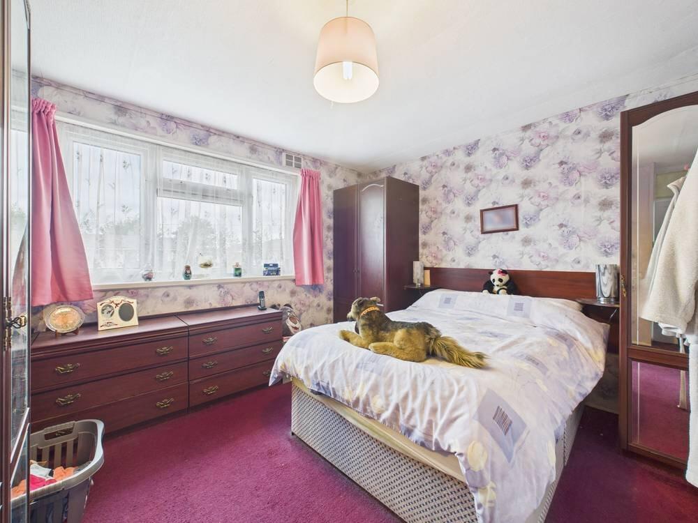 Newgate Close, Feltham, Middlesex, TW13 photo 4