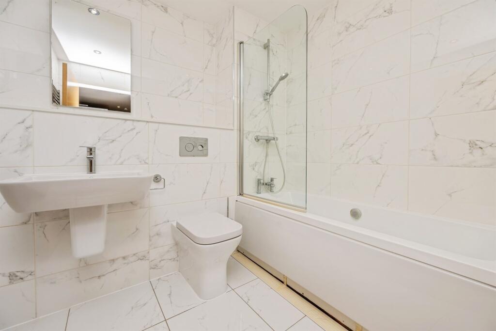 Additional image 11 of Arden Gate, B15