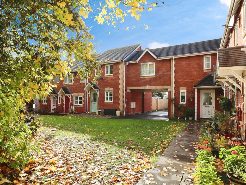 Main image of property: Heol Gwendoline, Barry