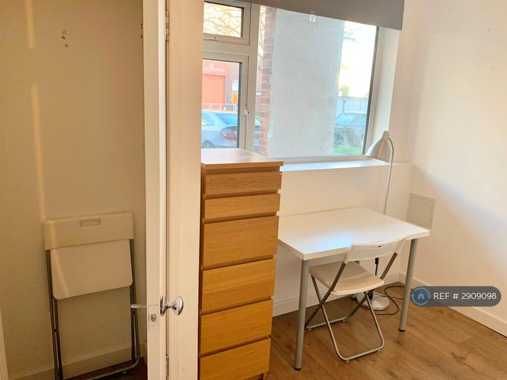 4 bedroom flat for rent