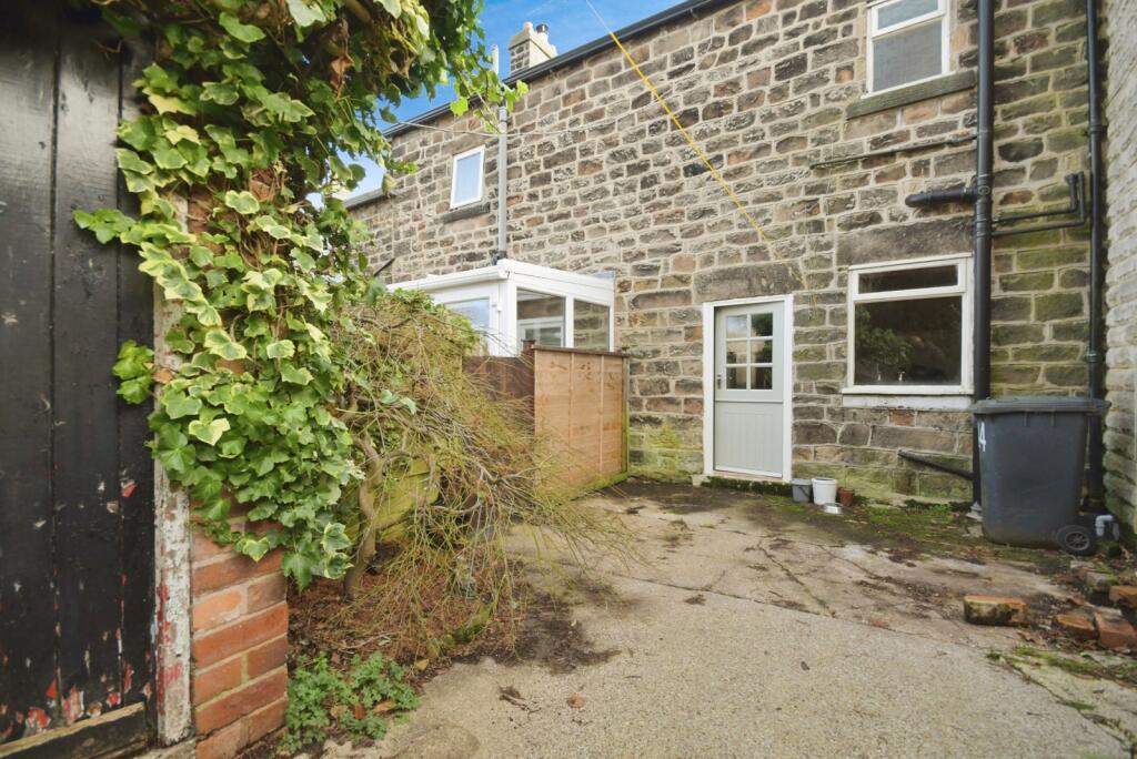 House in North East Derbyshire, Holymoorside and Walton - View 5