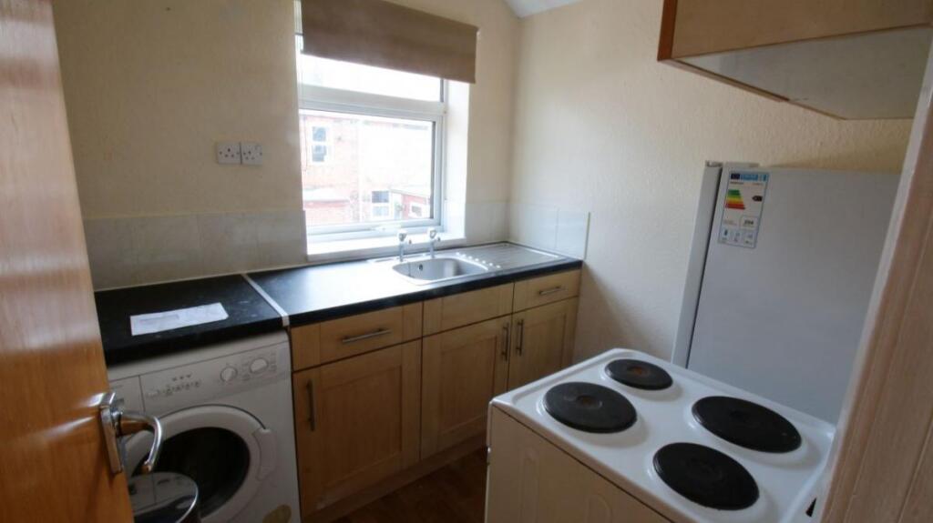 Apartment in Derby - View 2