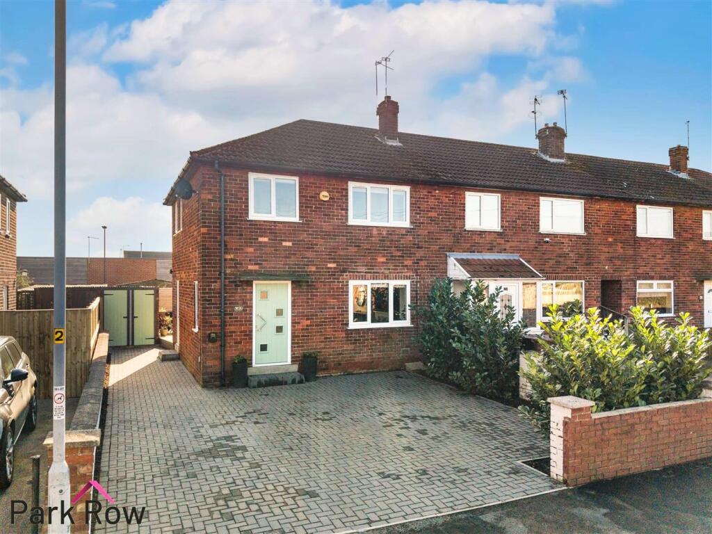 Main image of property: East Acres, Byram, Knottingley