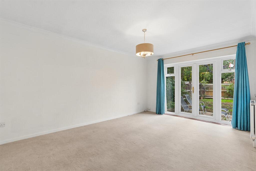 House in Dartford - View 4