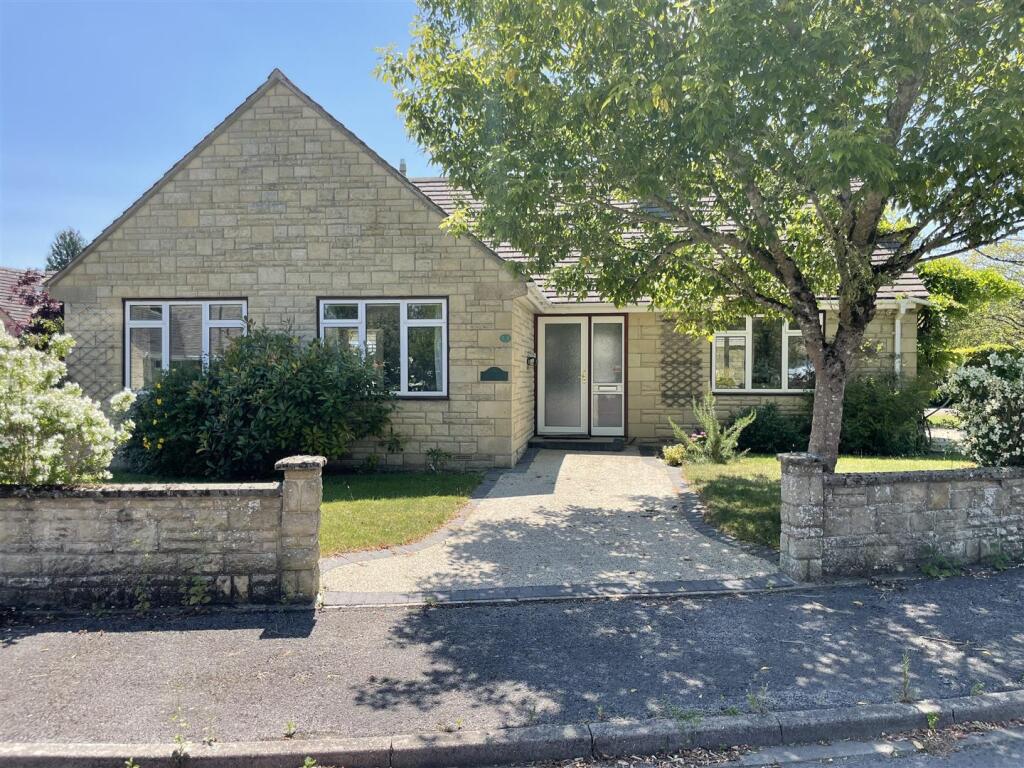 Main image of property: Dikler Close, Bourton-On-The-Water, Cheltenham