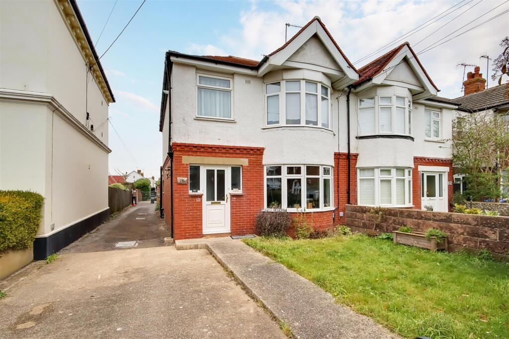 Main image of property: Lyndhurst Road, Worthing, BN11