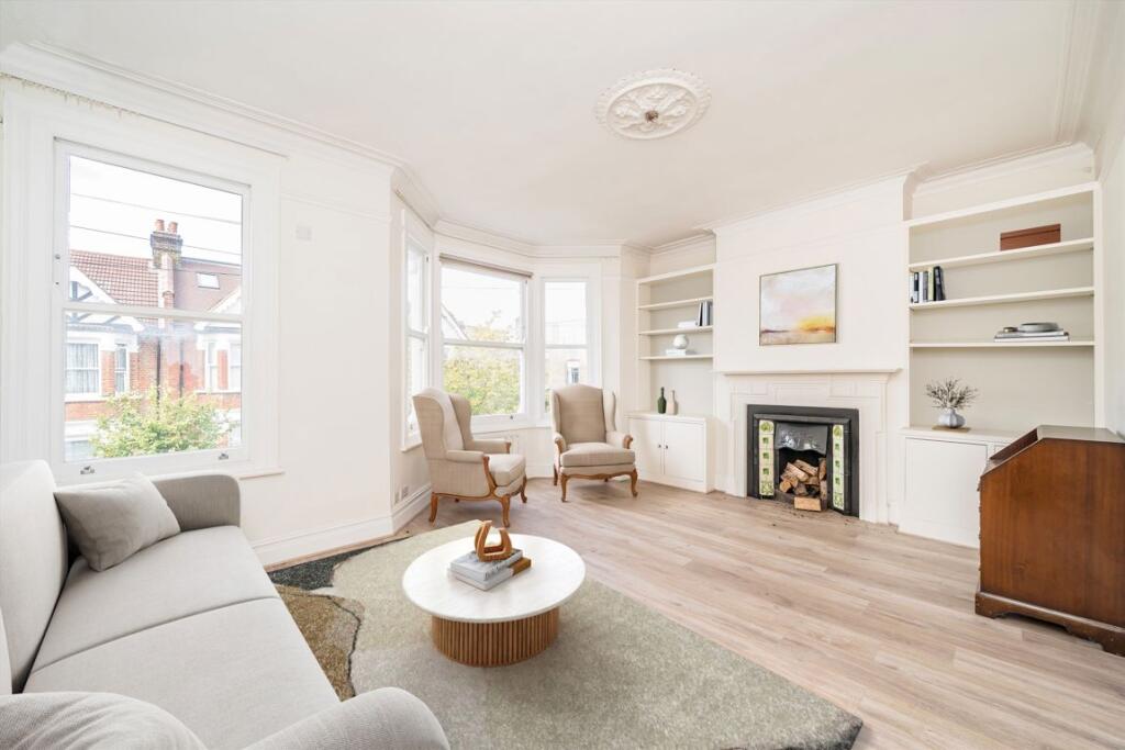 Apartment in London - View 2