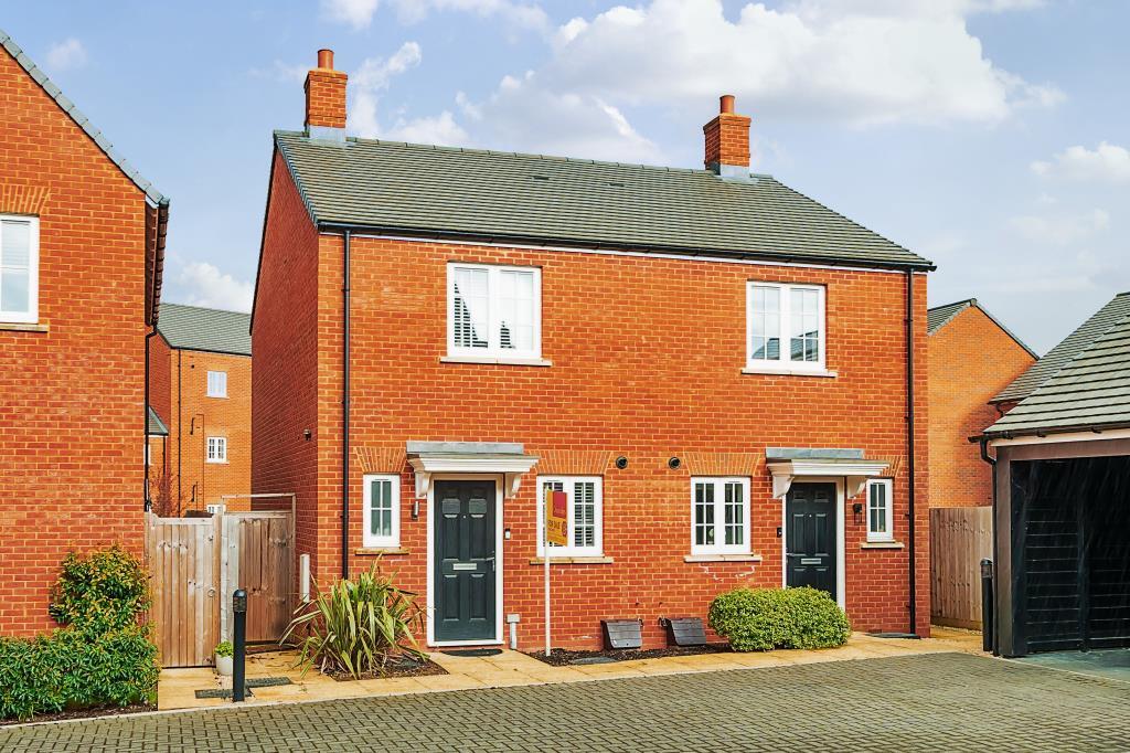 2-bed semi-detached on Banbury, Oxfordshire, OX16, £270,000