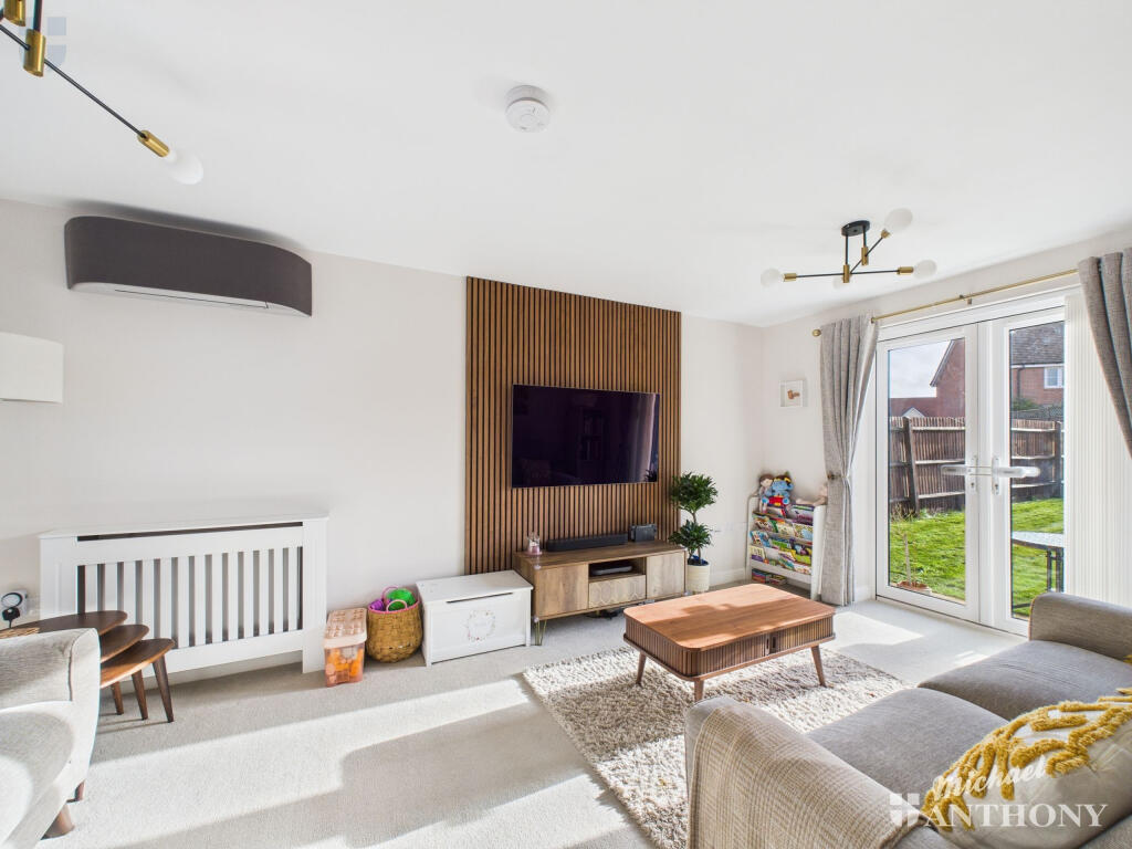 House in Stoke Mandeville, Buckinghamshire - View 2