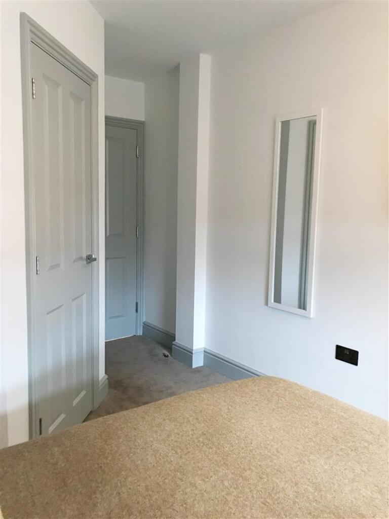 House in Reading, Caversham - More