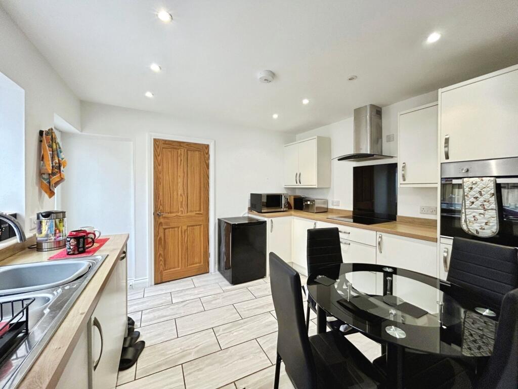 House in Truro - View 5