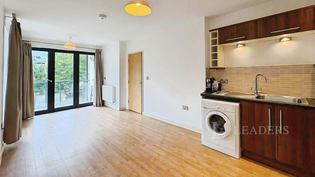 Apartment in Cheltenham, Sandford, Montpellier - View 3
