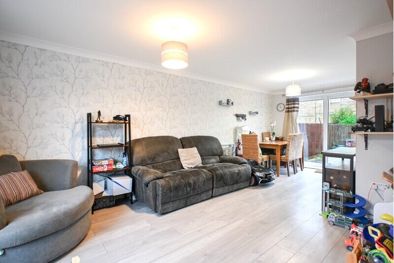 Chestnut Crescent, Whittlesey, Cambs photo 2