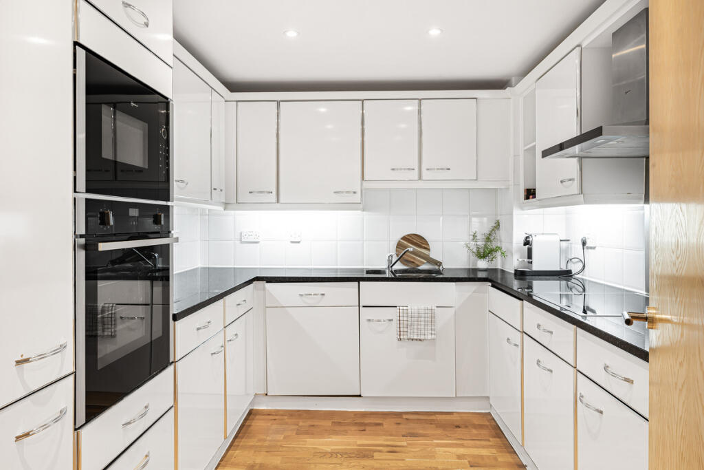 Apartment in London, Butler's Wharf, Bermondsey - View 4