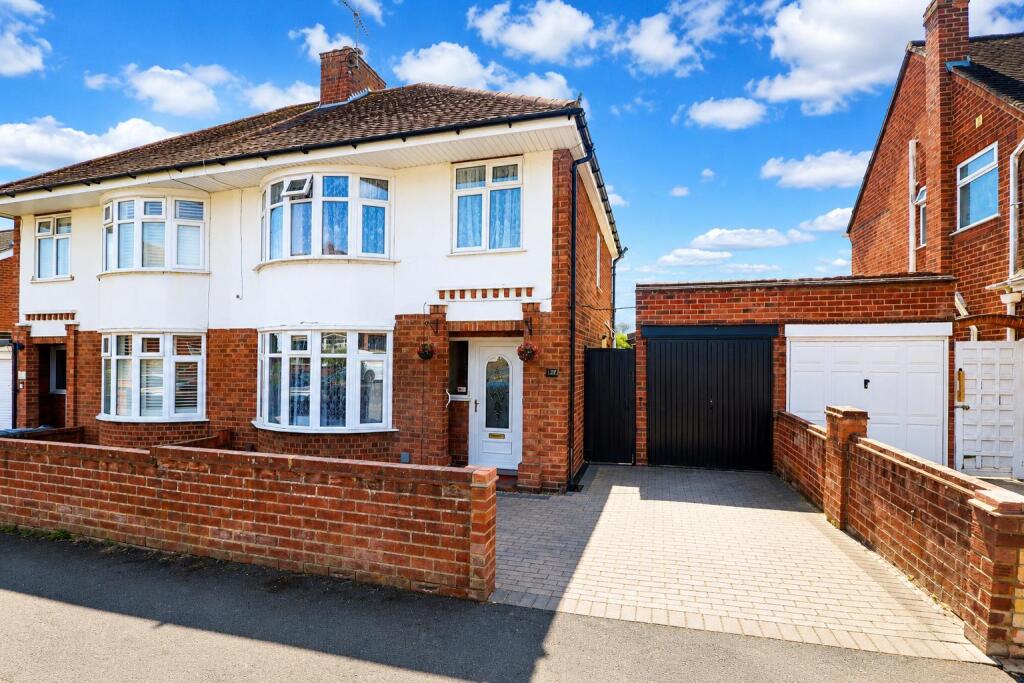Main image of property: Park Avenue, Rushden, Northamptonshire NN10