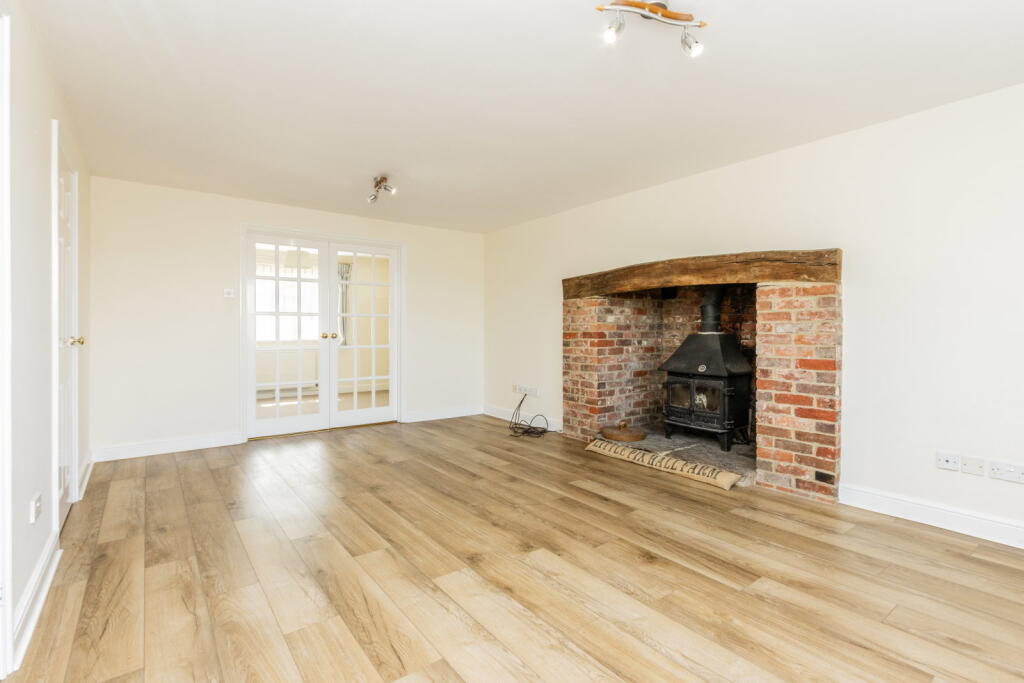Spacious Farmhouse On Private No-Through Road - View 4
